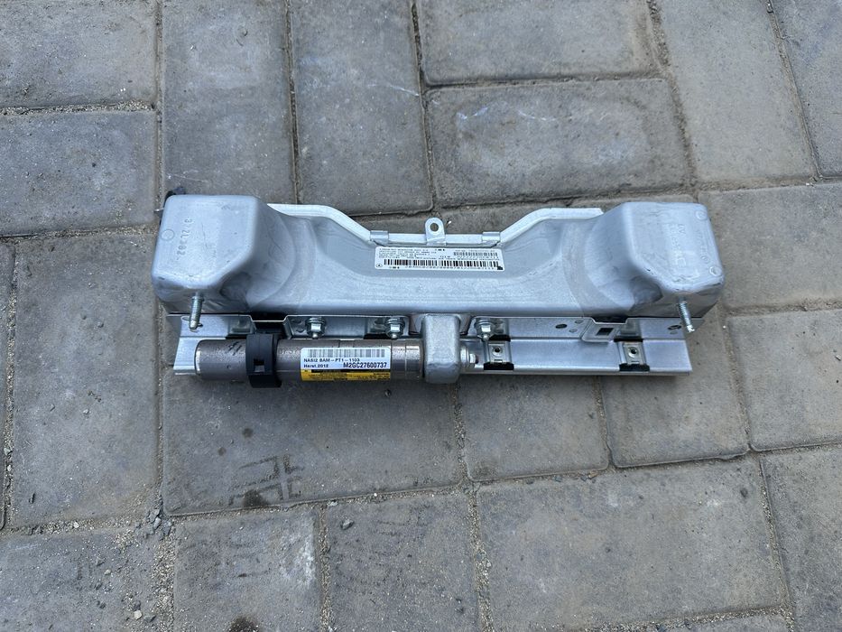 Airbag genunchi Mercedes w204 c class