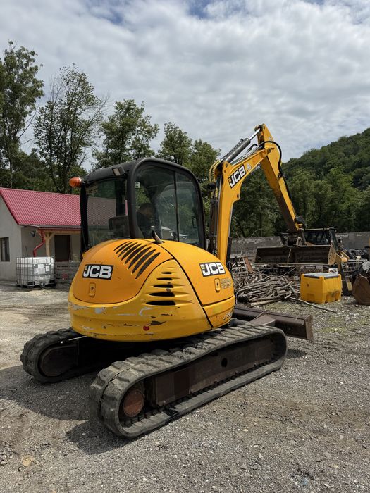 Bobcat mini excavator camioneta  3.5 tone