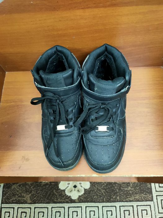 Продам зимние ботинки