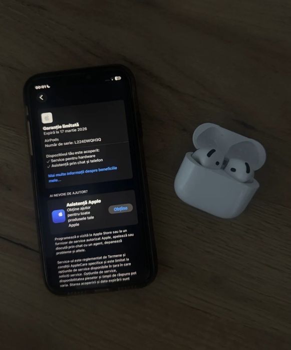 AirPods 4 ANC (active noise cancellation)