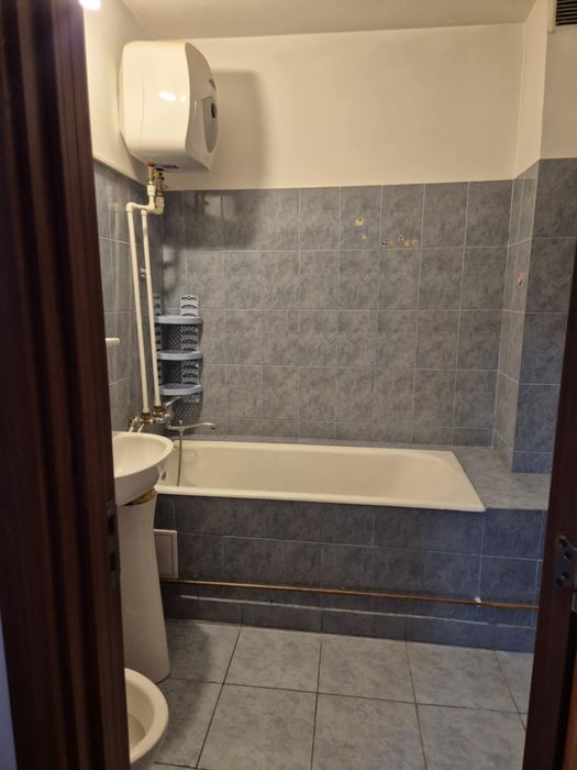 Apartament cu centrala pe gaz str Crisan