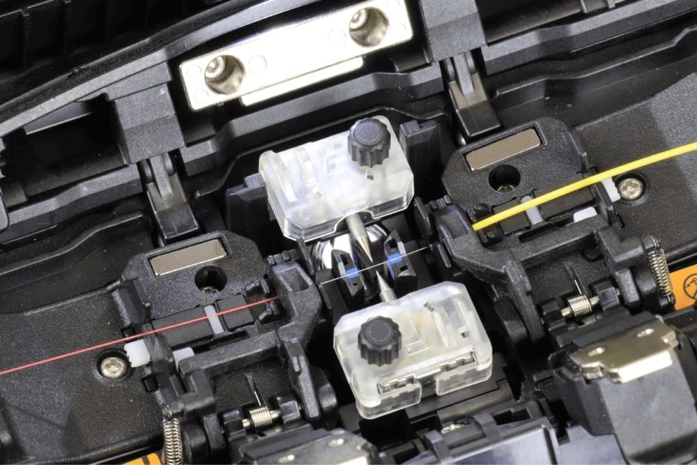 Сварка оптики(Спайка), Разварка Оптоволокна. Монтаж муфт,ОДФ,ОРК, ВОЛС