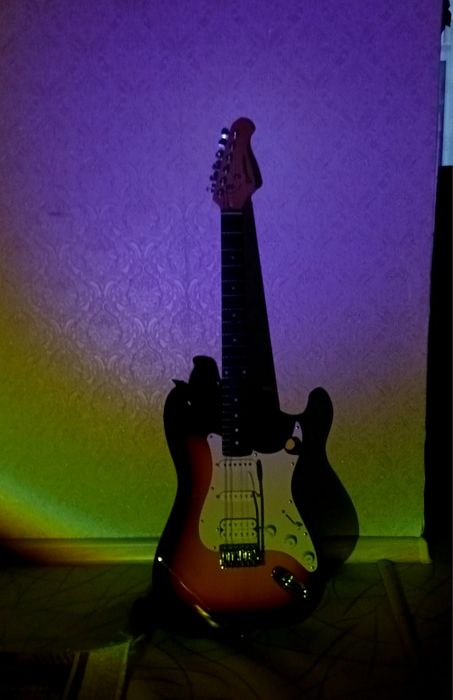 Электрогитара levinson stratocaster