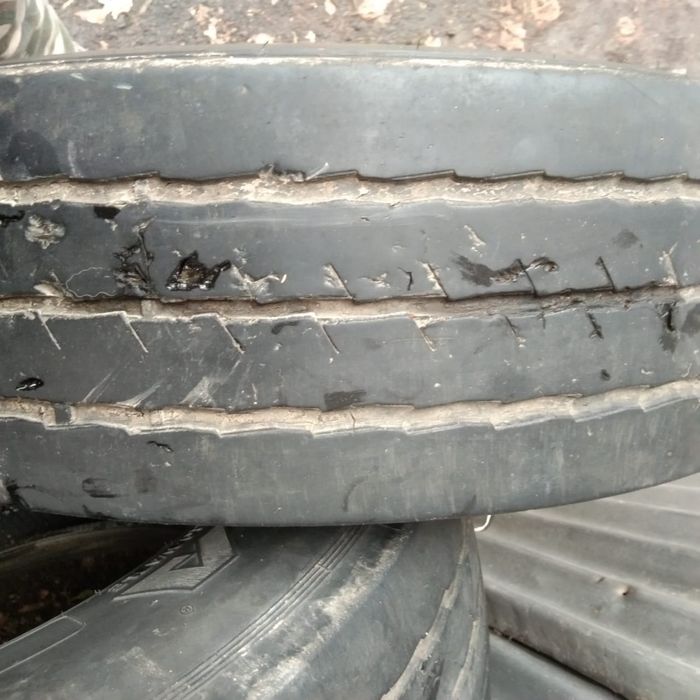 Продам автошины на грузовой транспорт