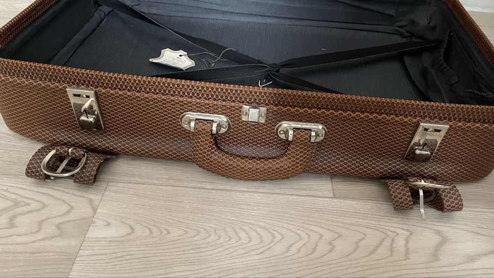 Чемодан кожаный Чехословакия