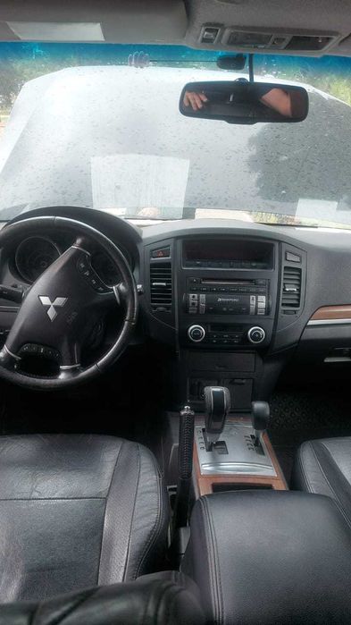 Автомобиль Mitsubishi Pajero