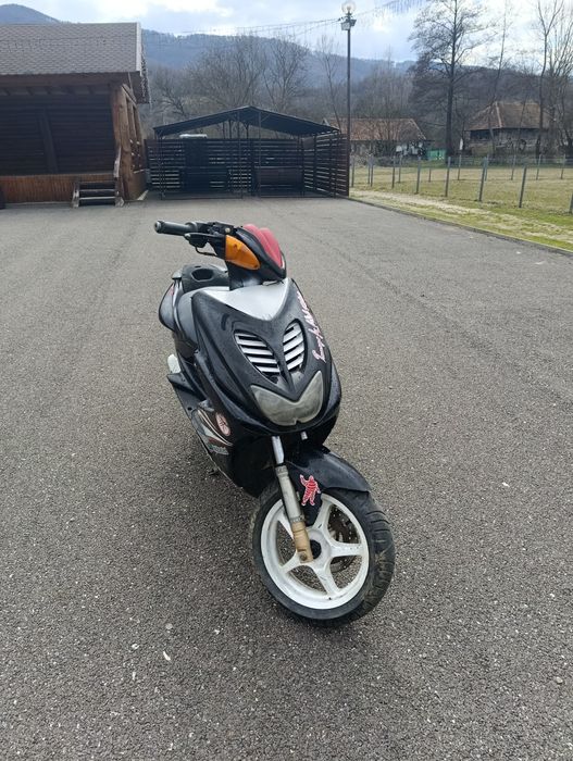 Scuter Yamaha Aerox 80cc, 2t