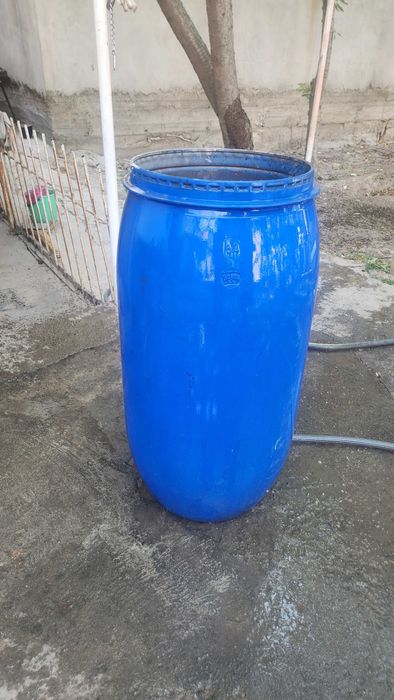 Продам бочки пластиковые