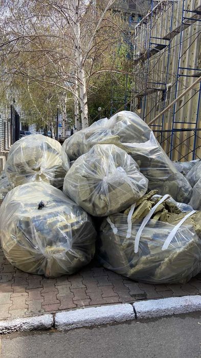 Продам минплиту в больших мешках