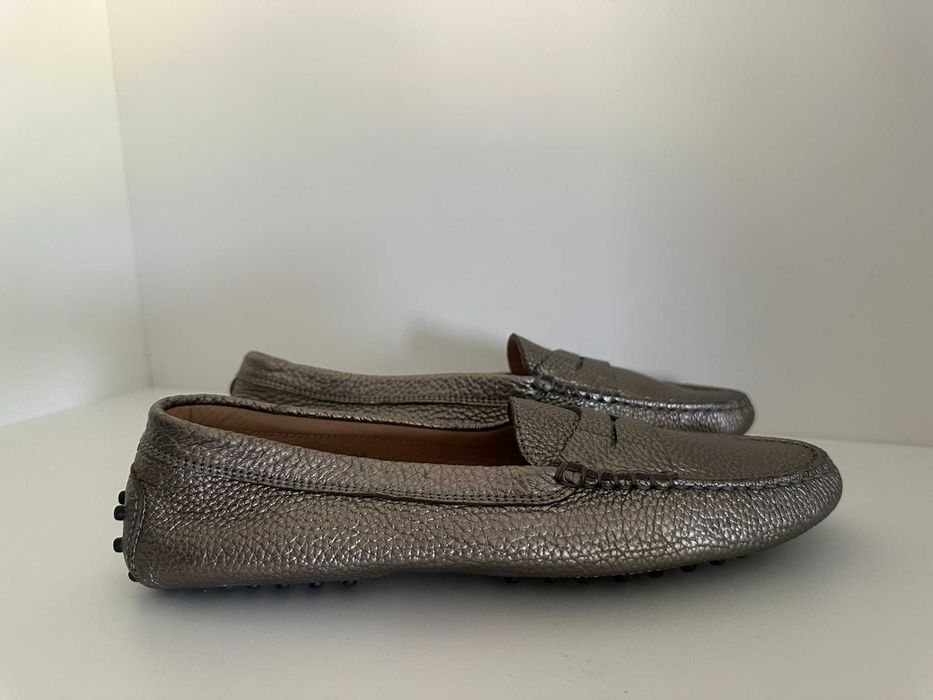 Сребристи лоуфъри от естествена кожа Tod's