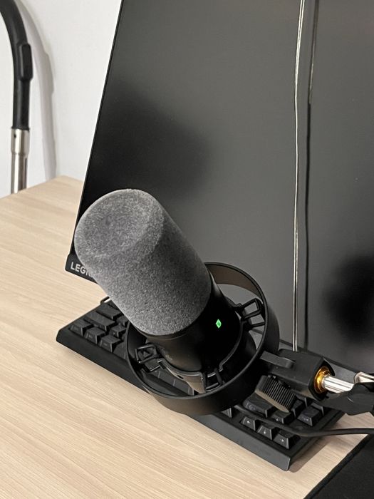 Динамический микрофон Fifine K688