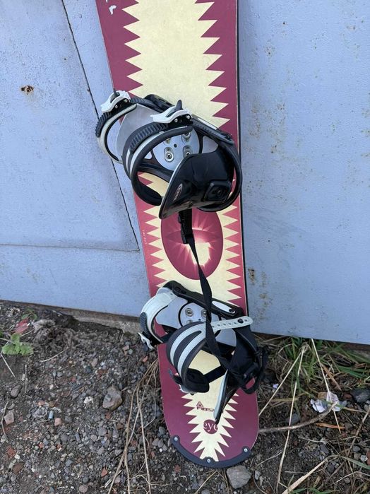 Сноуборд Elan 135 см с креплениями BD .