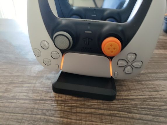 Зареждаща станция за Ps5 контролери