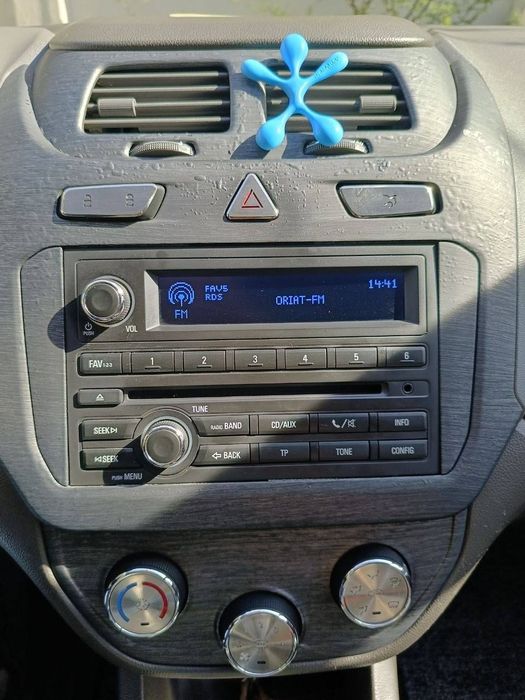 Chevrolet Cobalt 2023 — 3