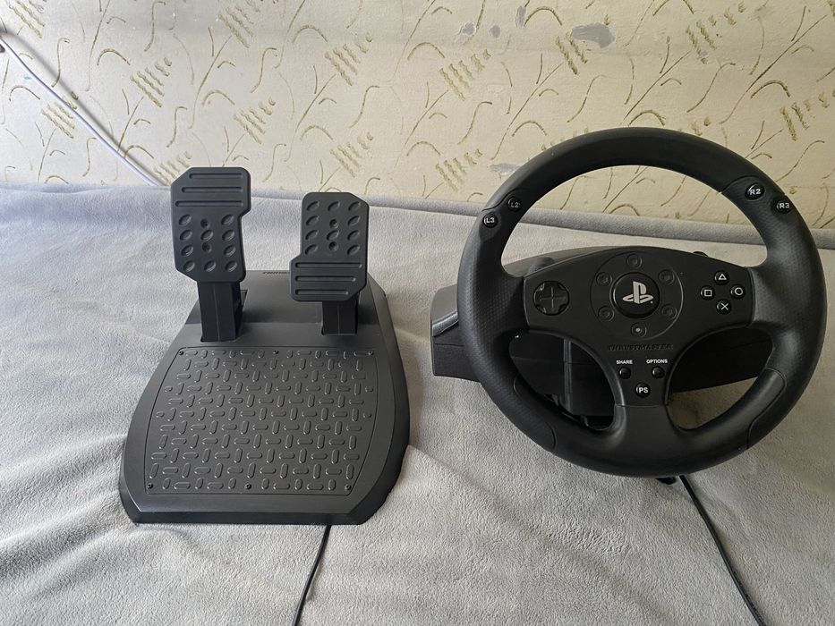 Игровой руль Thrustmaster