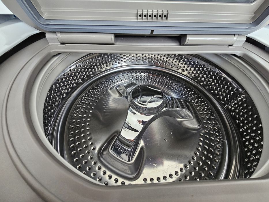 Малка Пералня LG