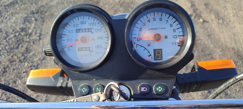 Мотоцикл 200 куб