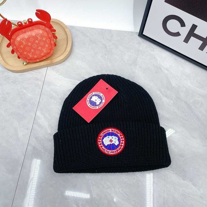 Aduc pe comanda Fes CANADA GOOSE orice model