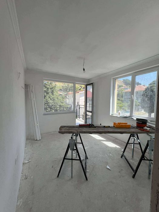 Продава се Тристаен апартамент в Айтос - 89 кв.м за 1461 €/кв.м - Снимка #2