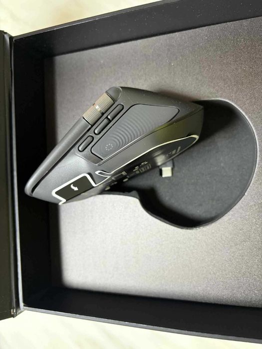 Mouse Wireless Logitech MX Master 4, Silent, USB, BT, Graphite - NOU