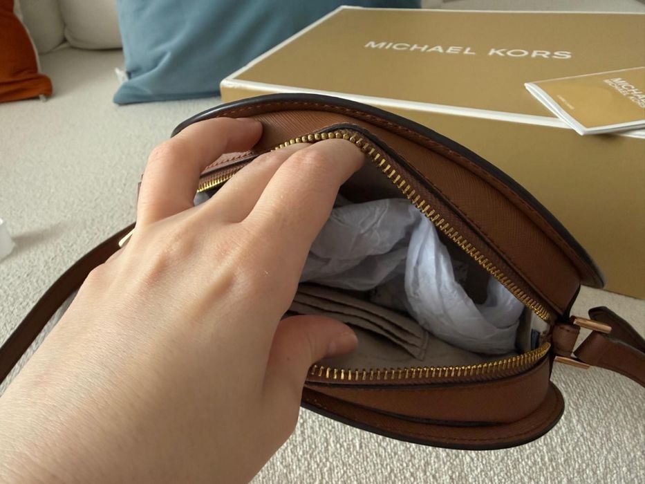 Продам сумку Michael Kors