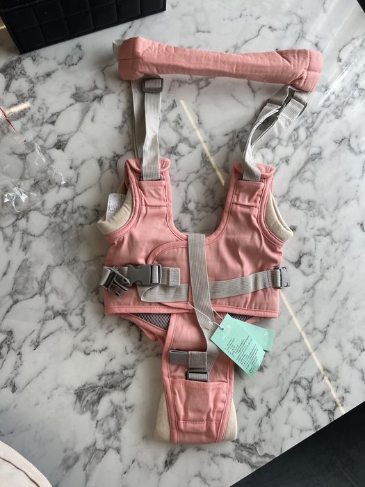 Ham ergonomic pentru bebelusi