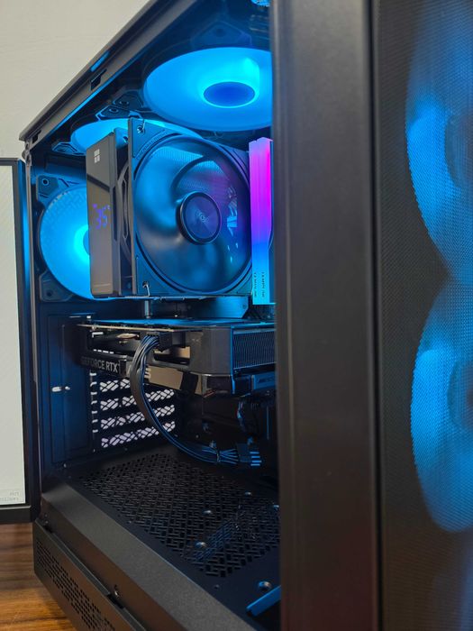 Чисто нов! RTX 5060, Ryzen 7 5700X, 16GB RAM. Геймърски компютър!