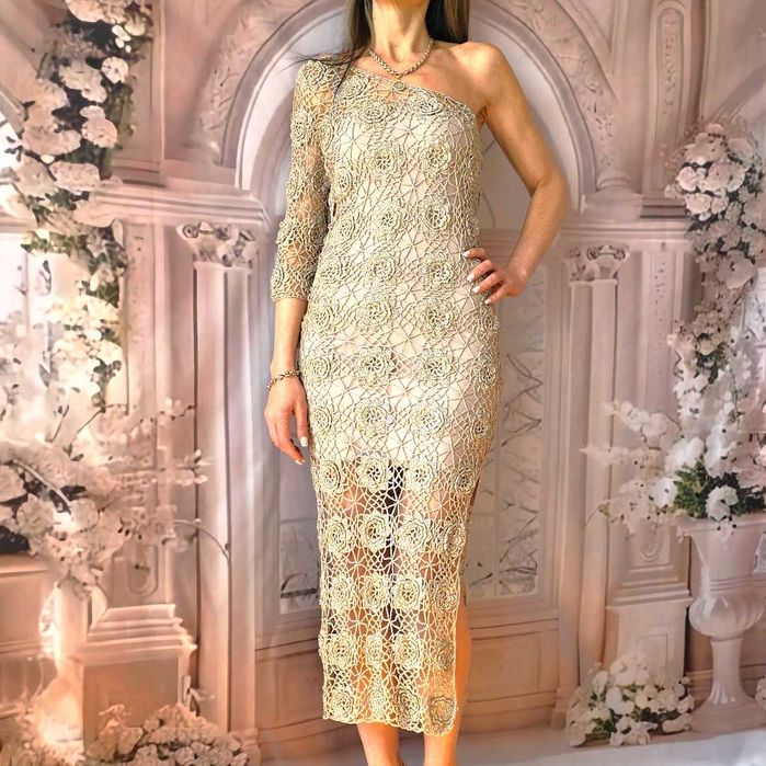 Златиста Рокля с Цветя и Един Ръкав за повод, парти, плаж