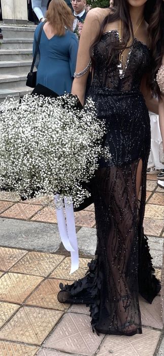 Бутикова черна рокля