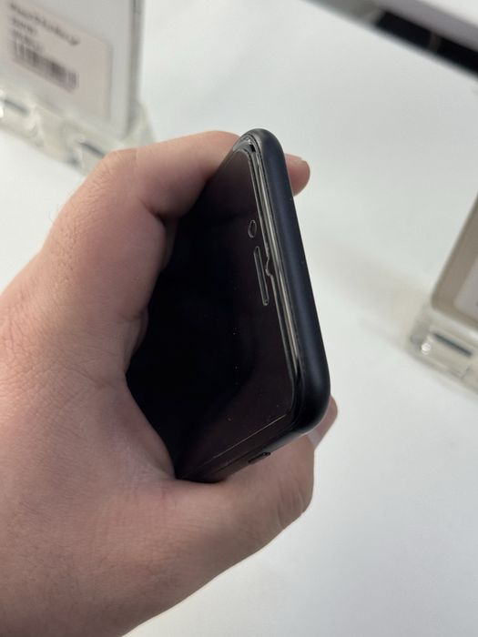 Iphone 7 32gb 75% все работает