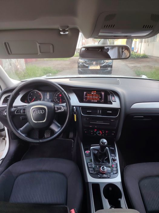 Vând audi A4 2011