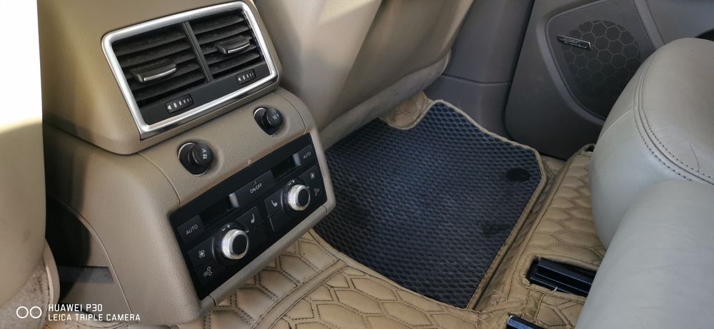 Продам ауди ку7 бензин 4.2л