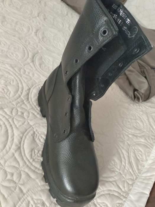 Берцы черные новые