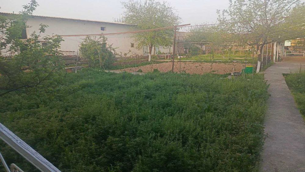 7 xonadan iborat xonadon sotiladi