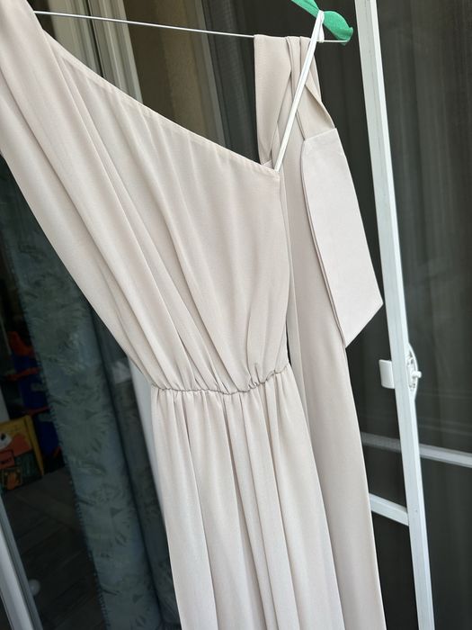 Бяла рокля Lynne 38 нова