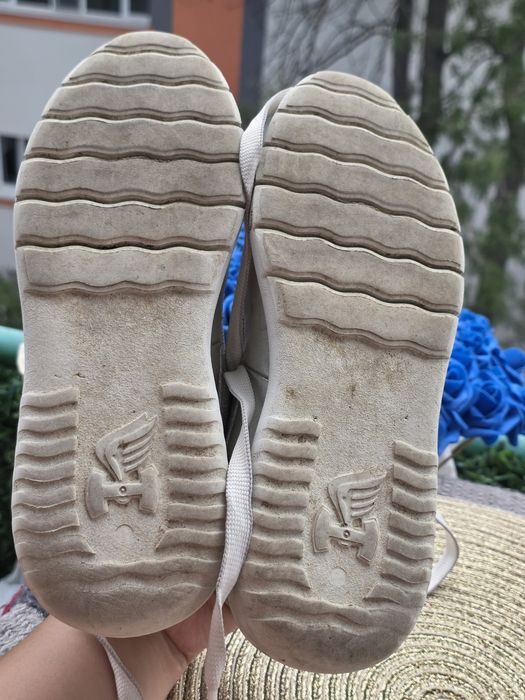 Hogan сребристи кецове N37, 5