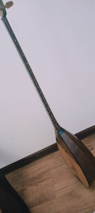 домбыра сатылады