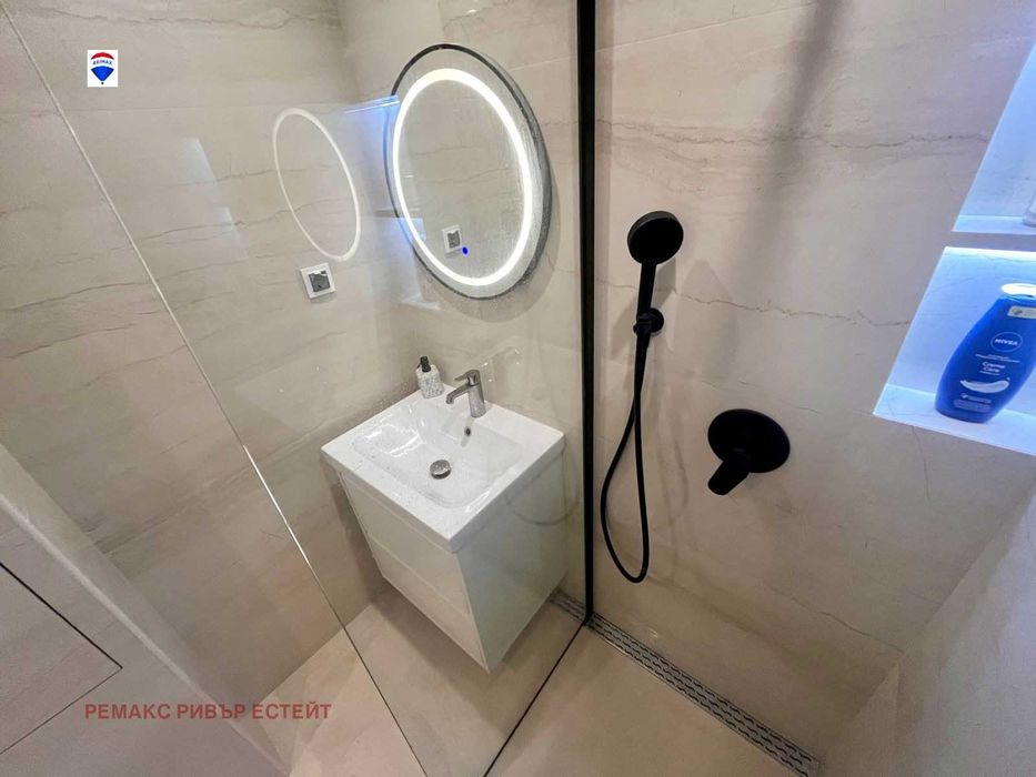 Тристаен апартамент за продажба в центъра на гр. Русе