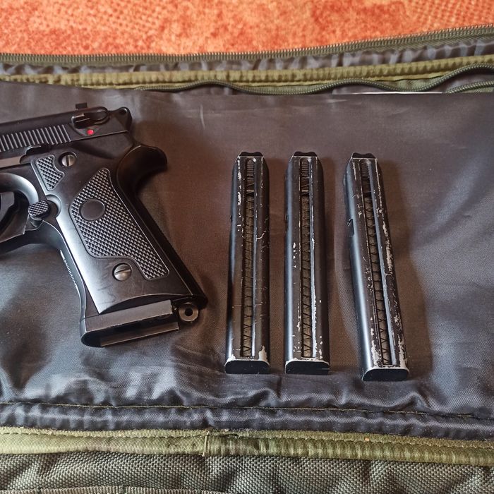 Pistol electric Cyma Airsoft