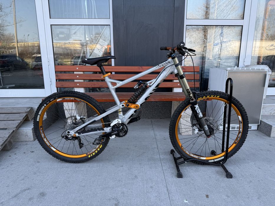 Планински велосипед  Мекица Canyon Torque DHX размер: 26/42см