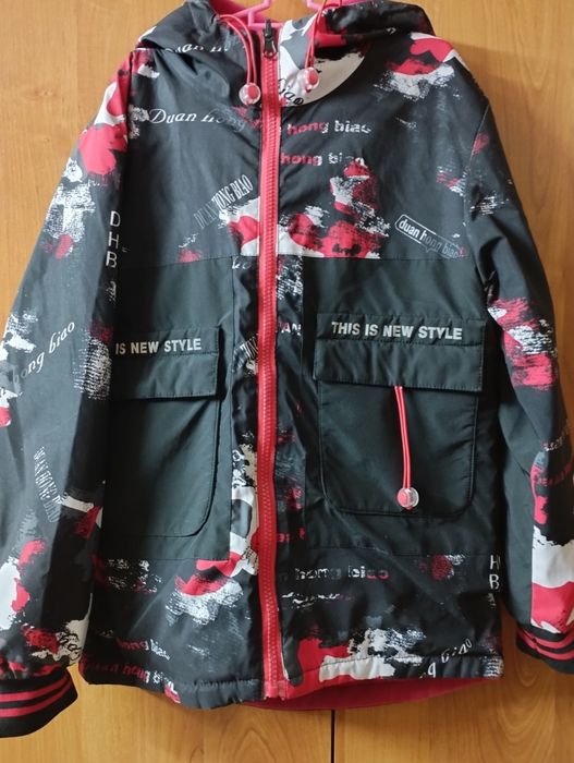 Продам куртку на мальчика 9-10 лет