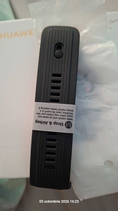 Smartwatch Huawei D2 în garanție