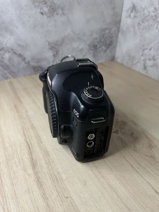 Фотоаппарат Canon EOS 5D Mark II