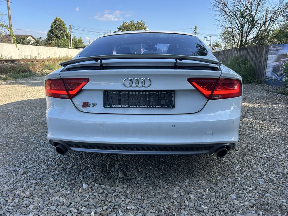 Stop stânga aripă Audi A7 4G 2013