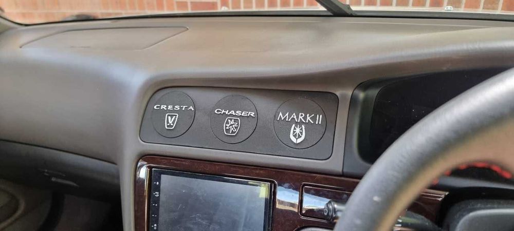 Тройной подиум манометров JZX100