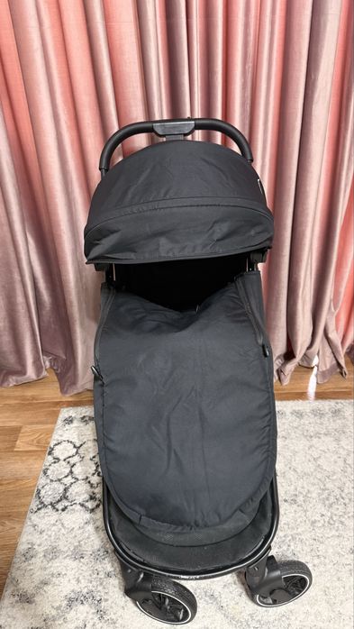 Продаётся детская прогулочная коляска