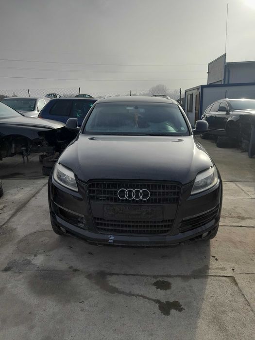 Audi Q7 3.0 TDI BUG ,233 к.с. ,20 броя на части