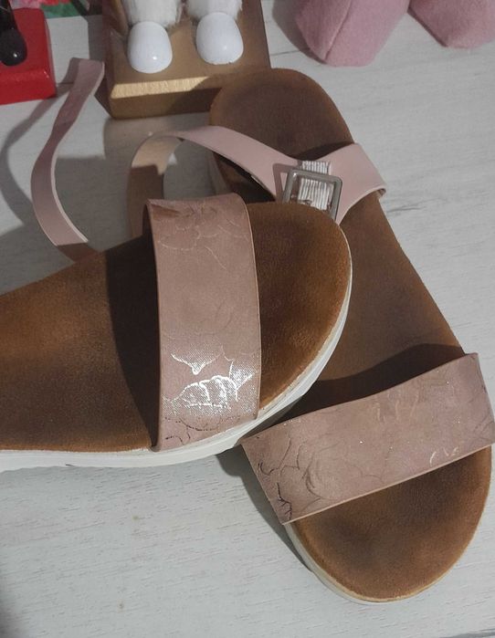 Сандали, 37 номер