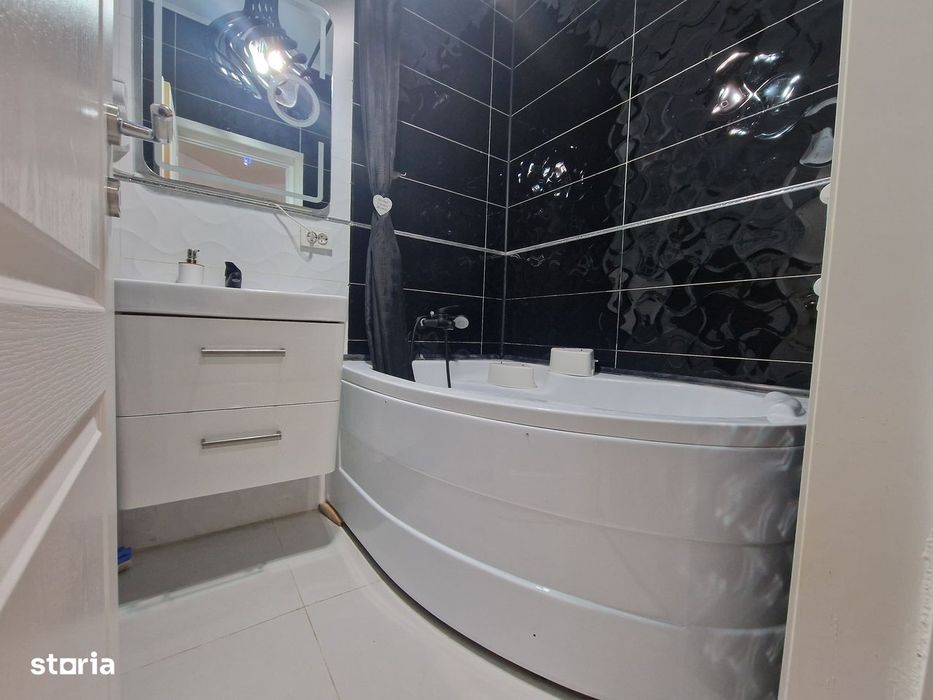 Mamaia Nord- 2 camere 55mp, mobilat-utilat, parcare, liber- 83.000euro