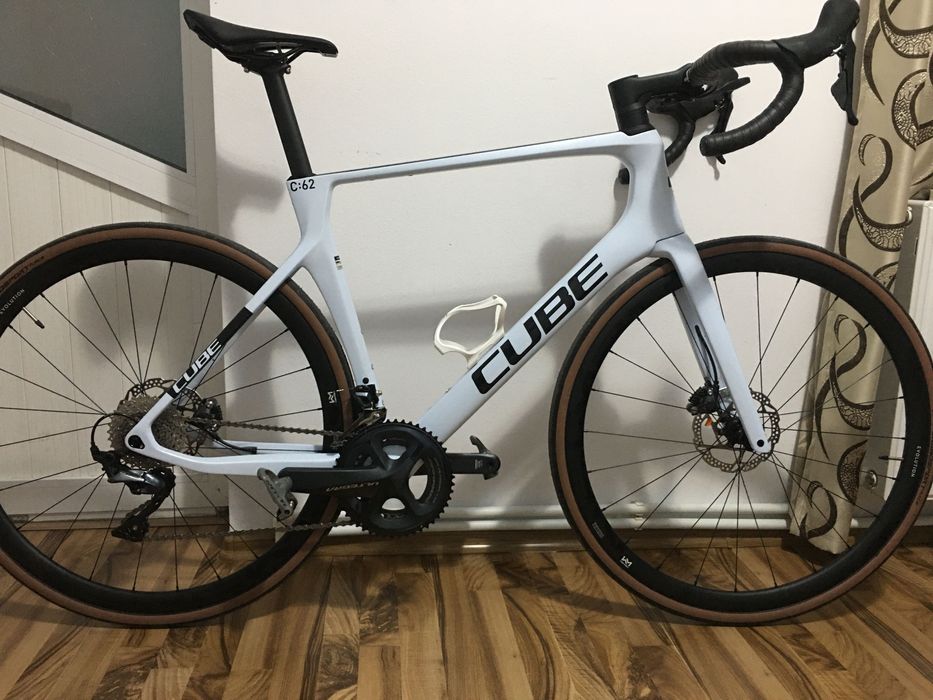 Bicicletă Cube Agree C62 Carbon